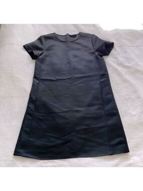 ARITZIA Babaton Black Crew Neck Shift Dress Size 2